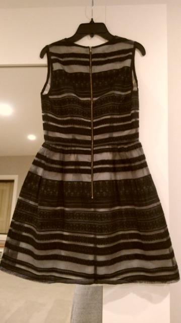黒ミニワンピース 二重ベージュベース Sサイズ < 女性ファッション  黒ミニワンピース 二重ベージュベース Sサイズ < 女性ファッションの