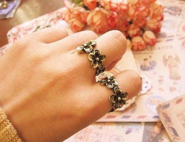 新品ゴスロリ姫系アンティーク調お花リング12号 < 女性アクセサリー/時計  新品ゴスロリ姫系アンティーク調お花リング12号 < 女性アクセサリー/時計の