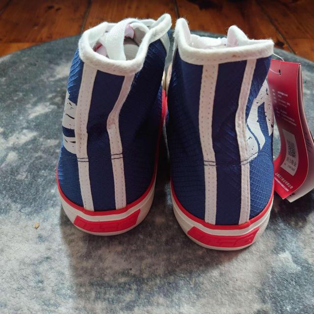 新品 23cm レディース スニーカー ブルー シューズ 靴 ミドルカット < 女性ファッション  新品 23cm レディース スニーカー ブルー シューズ 靴 ミドルカット < 女性ファッションの