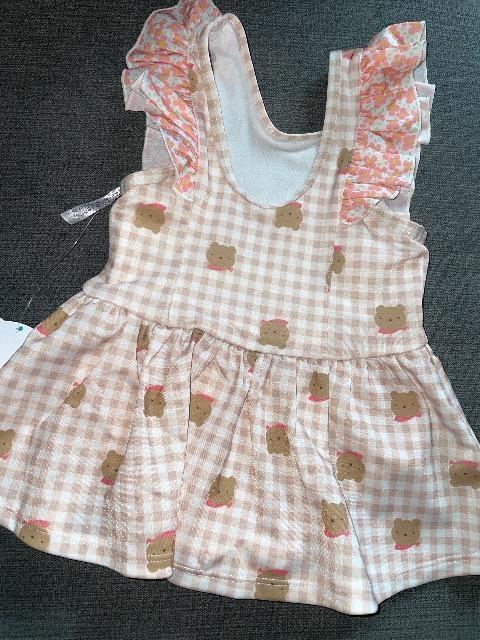 ♯新品♯UVプロテクト SUNblock  ワンピース 水着  花柄フリルも可愛い クマさん柄  80   B  テディベア < キッズ/ベビー  ♯新品♯UVプロテクト SUNblock  ワンピース 水着  花柄フリルも可愛い クマさん柄  80   B  テディベア < キッズ/ベビーの