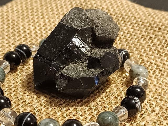 レアです。「強力な魔除け、悪除けのお守りとして。」一点物。 < 女性アクセサリー/時計 レアです。「強力な魔除け、悪除けのお守りとして。」一点物。 < 女性アクセサリー/時計の