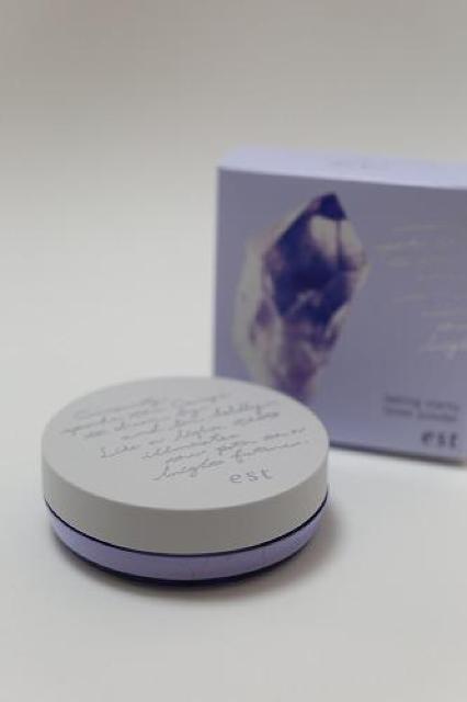 est(エスト) ラスティング クラリティ ルースパウダー < ブランド est(エスト) ラスティング クラリティ ルースパウダー < ブランドの