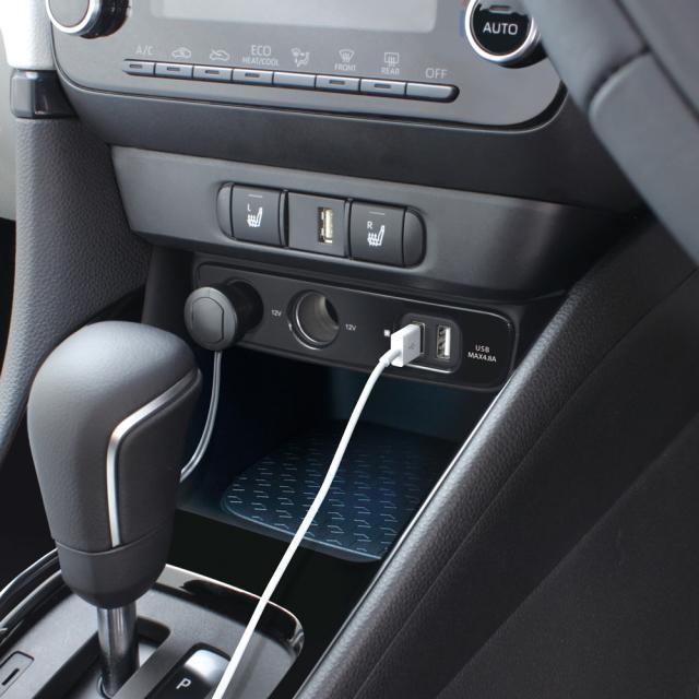 ヤリス専用パーツ ヤリスカスタムパーツ USB電源簡単設置 専用設計で内装にピッタリフィット USB自動認識機能付き < 自動車/バイク ヤリス専用パーツ ヤリスカスタムパーツ USB電源簡単設置 専用設計で内装にピッタリフィット USB自動認識機能付き < 自動車/バイク