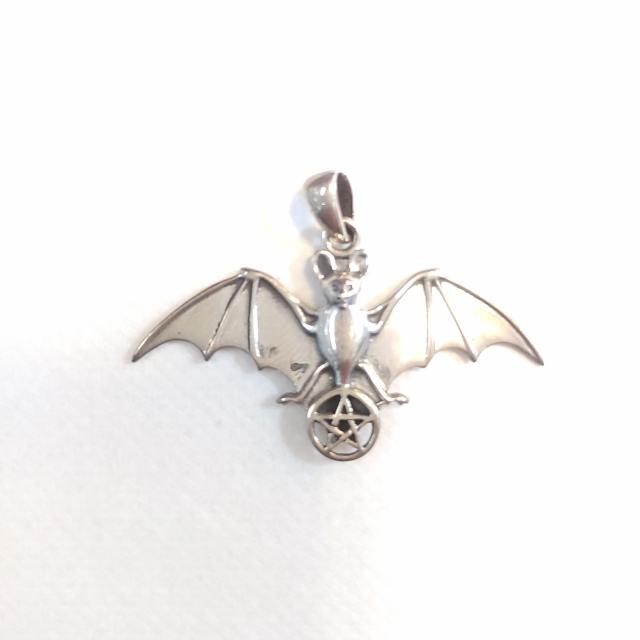 MoonlightMysteries: Bat with Pentacle  ANZT[/v 