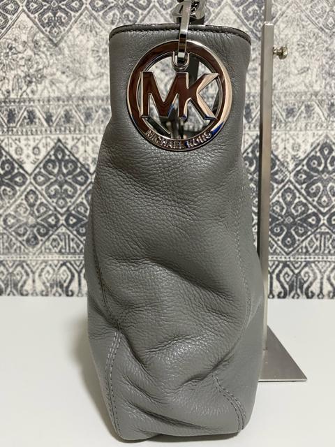 【美品】MICHAEL KORS レザー ワンショルダーバッグ 肩掛け グレー < ブランド  【美品】MICHAEL KORS レザー ワンショルダーバッグ 肩掛け グレー < ブランドの