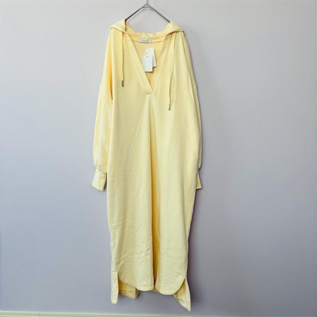 【新品タグ付き】★DOUX ARCHIVES★ドゥアルシーヴミニ裏毛フーディー ロングワンピース F アイボリー マキシ 長袖 < 女性ファッション 【新品タグ付き】★DOUX ARCHIVES★ドゥアルシーヴミニ裏毛フーディー ロングワンピース F アイボリー マキシ 長袖 < 女性ファッションの