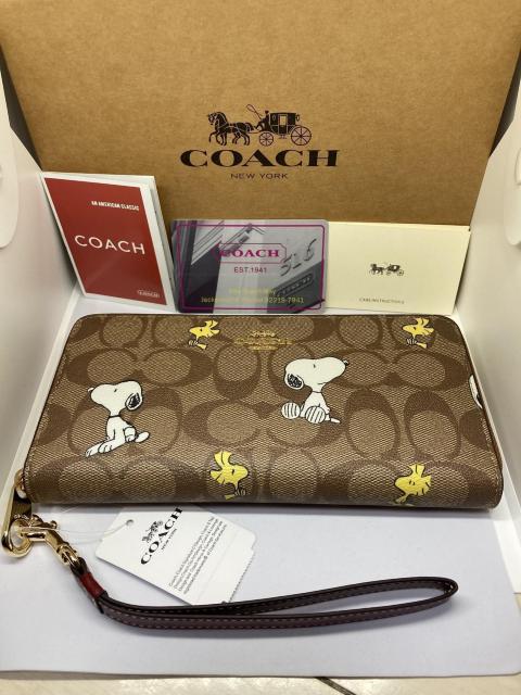 COACH コーチ CE705 長財布 コーチ×ピーナッツ(Peanuts) スヌーピーウッドストック 限定コラボ ストラップ付 < ブランド COACH コーチ CE705 長財布 コーチ×ピーナッツ(Peanuts) スヌーピーウッドストック 限定コラボ ストラップ付 < ブランドの