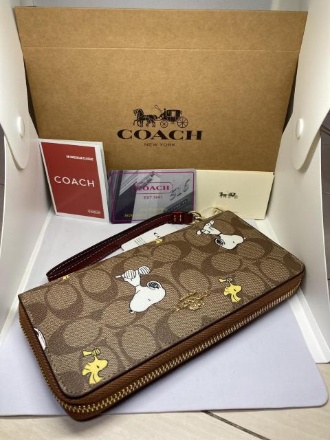 COACH コーチ CE705 長財布 コーチ×ピーナッツ(Peanuts) スヌーピーウッドストック 限定コラボ ストラップ付 < ブランド COACH コーチ CE705 長財布 コーチ×ピーナッツ(Peanuts) スヌーピーウッドストック 限定コラボ ストラップ付 < ブランドの