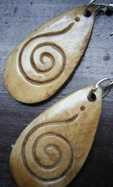 ☆300円☆ボーントップピアス*渦* < 女性アクセサリー/時計  ☆300円☆ボーントップピアス*渦* < 女性アクセサリー/時計の