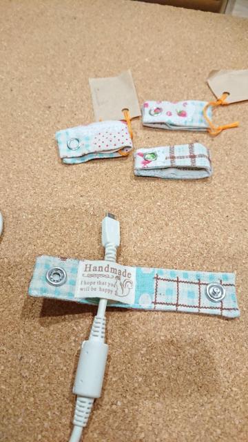 ハンドメイド ケーブルバンドB < 女性ファッション  ハンドメイド ケーブルバンドB < 女性ファッションの