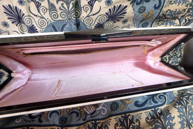 ◆クラッチバッグ レザー ホワイト 中古品 < 女性ファッション  ◆クラッチバッグ レザー ホワイト 中古品 < 女性ファッションの