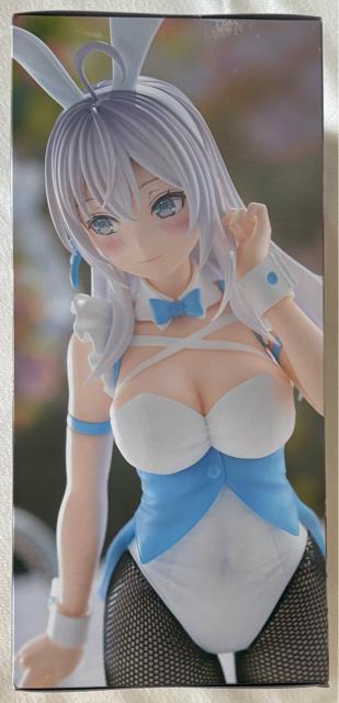 X{\bƃVAŃfׂ̃A[ BiCute Bunnies Figure