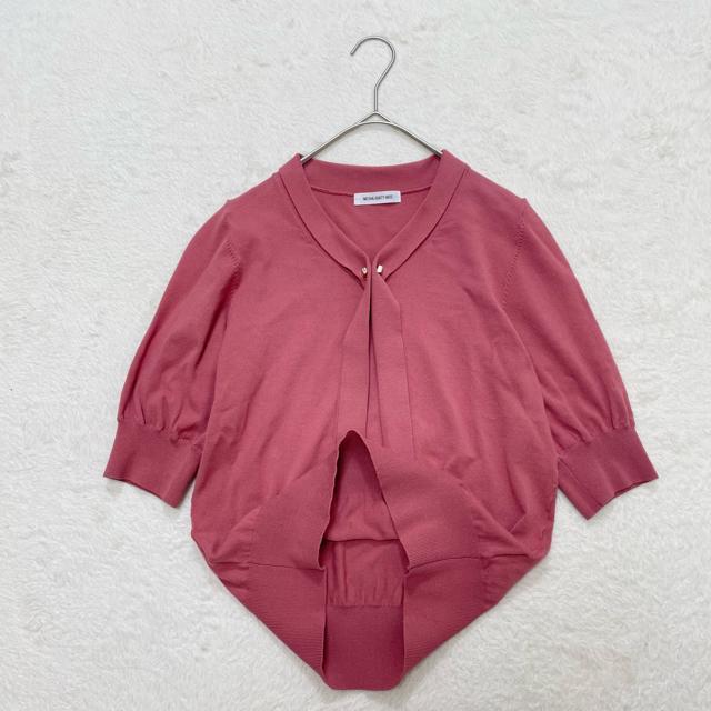 【美品】ナチュラルビューティーベーシック 2024SS 近年モデル スクエアボタンボウタイニット 半袖 サマーニット(1488) < ブランド 【美品】ナチュラルビューティーベーシック 2024SS 近年モデル スクエアボタンボウタイニット 半袖 サマーニット(1488) < ブランドの