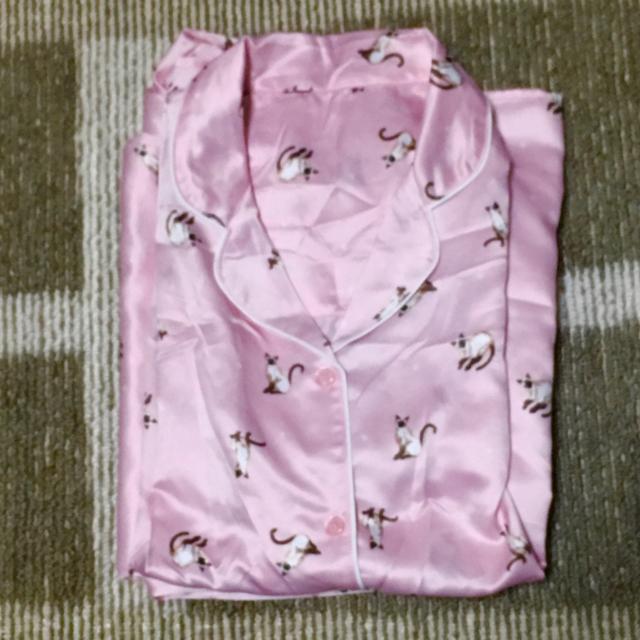 GU・シャム猫キャットスター柄ピンクサテン長袖パジャマ < ブランド GU・シャム猫キャットスター柄ピンクサテン長袖パジャマ < ブランドの