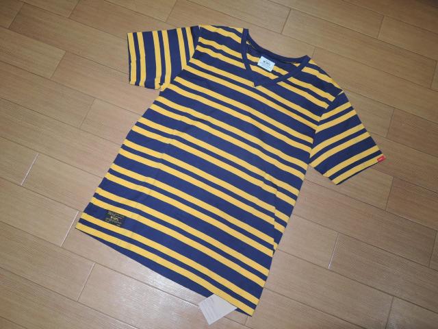 新品 WTAPS ダブルタップス V字Tシャツ S 黄紺 ボーダー VASQUE < ブランド 新品 WTAPS ダブルタップス V字Tシャツ S 黄紺 ボーダー VASQUE < ブランドの