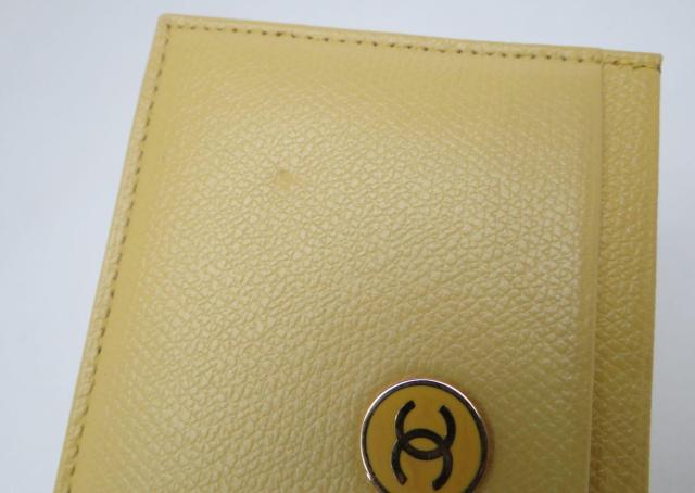 CHANEL シャネル CC ココボタン レザー カードケース イエロー【送料無料】 < ブランド CHANEL シャネル CC ココボタン レザー カードケース イエロー【送料無料】 < ブランドの