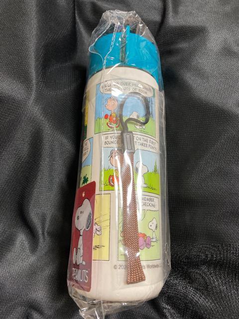 SNOOPY スヌーピー デザイン ストラップ付き ドリンクボトル 水筒 ホワイト 500ml < アニメ/コミック/キャラクター  SNOOPY スヌーピー デザイン ストラップ付き ドリンクボトル 水筒 ホワイト 500ml < アニメ/コミック/キャラクターの