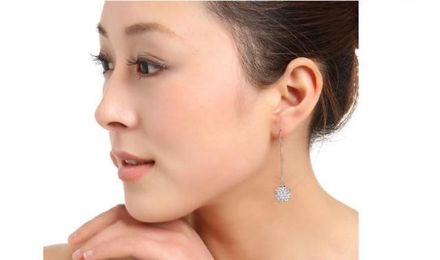 【送料無料】高級感※ピアス レディース 贈り物 プレゼント Czダイヤ ホワイトゴールド S925 新品 < 女性アクセサリー/時計 【送料無料】高級感※ピアス レディース 贈り物 プレゼント Czダイヤ ホワイトゴールド S925 新品 < 女性アクセサリー/時計の