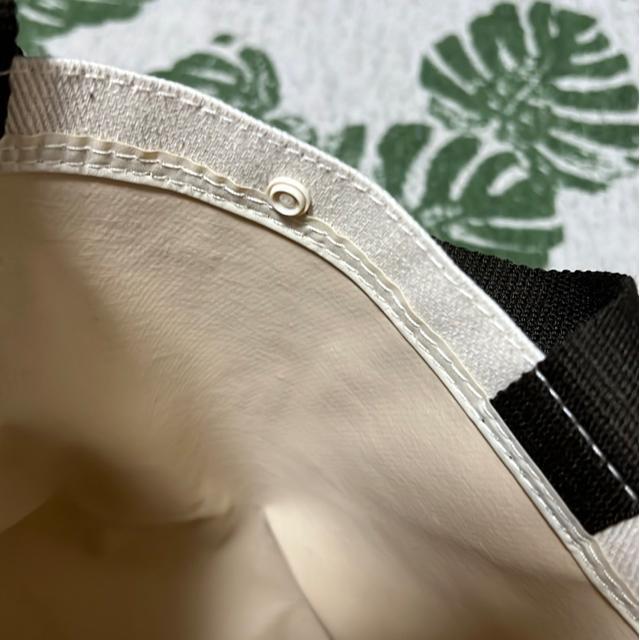 (新品)ハナエモリ・ハンカチ&ムーミン(ミー)トートバッグ(2点セット) < 女性ファッション  (新品)ハナエモリ・ハンカチ&ムーミン(ミー)トートバッグ(2点セット) < 女性ファッションの