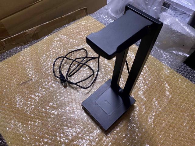 havit★光るゲーミングヘッドセット台★ヘッドホンスタンド★ゲーミングヘッドセットスタンド★ヘッドフォン★ゲーム用 < PC本体/周辺機器  havit★光るゲーミングヘッドセット台★ヘッドホンスタンド★ゲーミングヘッドセットスタンド★ヘッドフォン★ゲーム用  < PC本体/周辺機器の