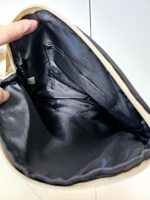 DISNEY Minnie Mouse ミニー ドット柄 ショルダーバッグ < アニメ/コミック/キャラクター DISNEY Minnie Mouse ミニー ドット柄 ショルダーバッグ < アニメ/コミック/キャラクターの