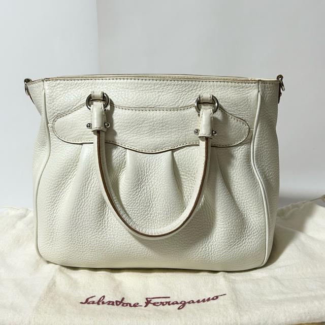 Salvatore Ferragamo �t�F���K�� AB-21-7421 �K���`�[�j ���U�[ �n���h�o�b�O �A�C�{���[ �V���o�[ �� �u�����h�� 