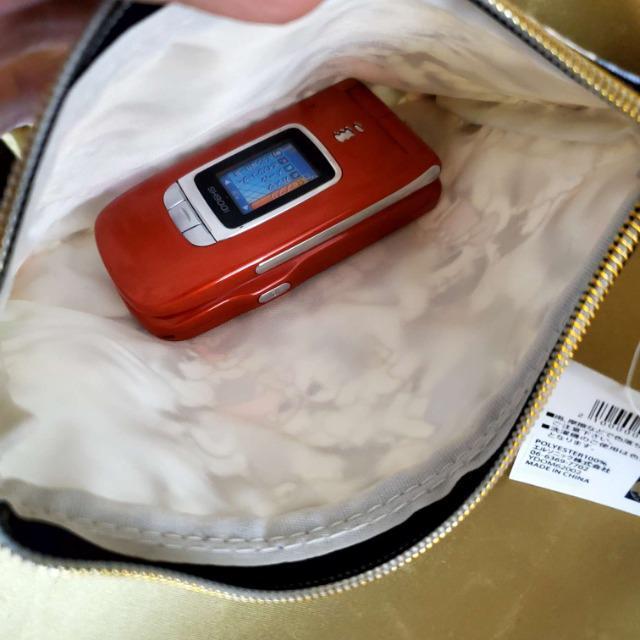 込み★おそ松さんとサンキューマート★ポーチ2点セット★ < アニメ/コミック/キャラクター  込み★おそ松さんとサンキューマート★ポーチ2点セット★ < アニメ/コミック/キャラクターの