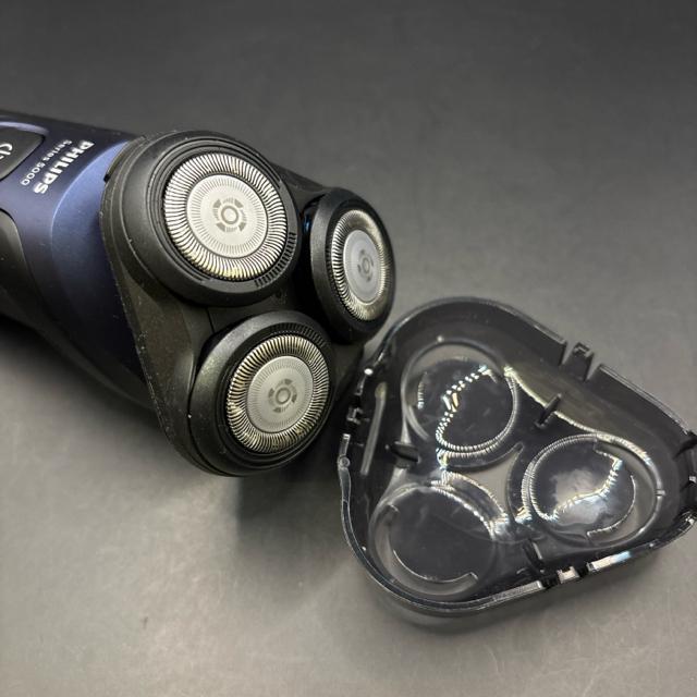 即決 PHILIPS フィリップス 電気シェーバー Series 5000 < ヘルス/ビューティー 即決 PHILIPS フィリップス 電気シェーバー Series 5000 < ヘルス/ビューティーの