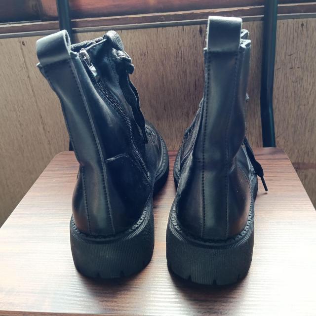 新品 24.5cm レディース ブーツ ブラック 厚底 シューズ ショートブーツ < 女性ファッション  新品 24.5cm レディース ブーツ ブラック 厚底 シューズ ショートブーツ < 女性ファッションの