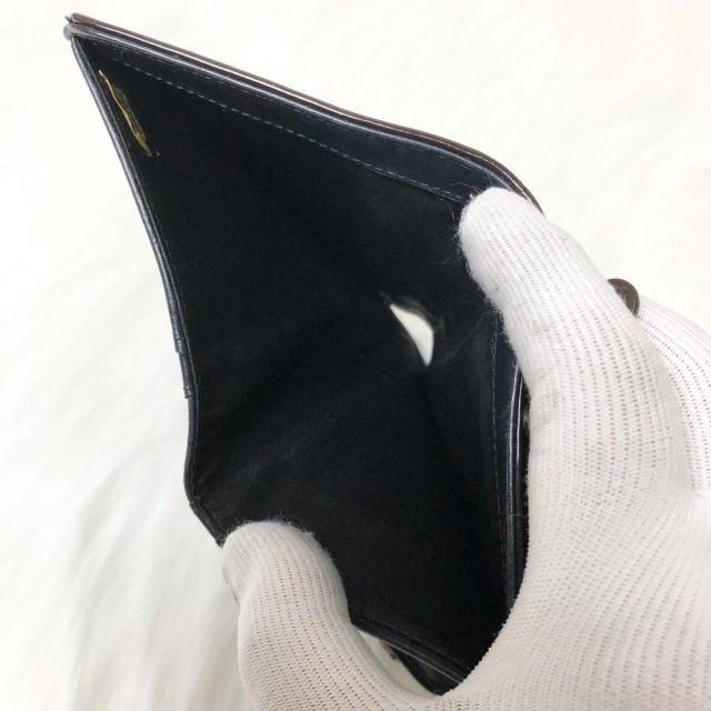 【美品】CHANEL シャネル 二つ折り財布 折り財布 カメリア ココマーク パテントレザー < ブランド 【美品】CHANEL シャネル 二つ折り財布 折り財布 カメリア ココマーク パテントレザー < ブランドの