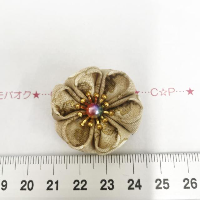 10*ハンドメイド♪つまみ細工風お花モチーフ 12 < 女性ファッション 10*ハンドメイド♪つまみ細工風お花モチーフ 12 < 女性ファッションの