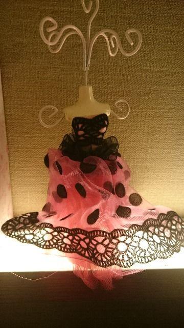 新品 レア! アクセサリースタンド! ウェディングドレス型 < 女性アクセサリー/時計 新品 レア! アクセサリースタンド! ウェディングドレス型 < 女性アクセサリー/時計の