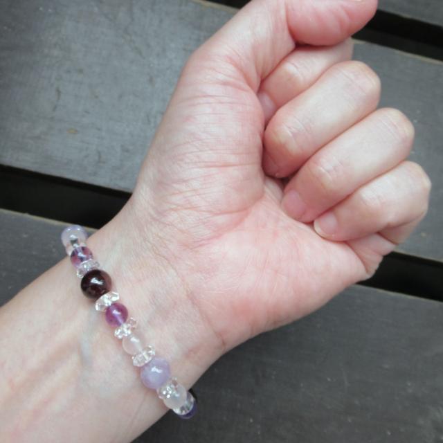 ラベンダーアメジストxガーネットxピンクカルセドニー 天然石 < 女性アクセサリー/時計 ラベンダーアメジストxガーネットxピンクカルセドニー 天然石 < 女性アクセサリー/時計の