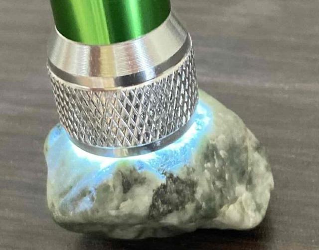 激安800円スタート!「お守り」や「ワイヤー作家」や「ジュエリー作家」の素材に阿波翡翠(ジェイド)原石 < インテリア/ライフ  激安800円スタート!「お守り」や「ワイヤー作家」や「ジュエリー作家」の素材に阿波翡翠(ジェイド)原石 < インテリア/ライフの