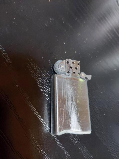 【格安】ヴィンテージジッポ 鏡面スリム 1973年9月製 < 男性ファッション 【格安】ヴィンテージジッポ 鏡面スリム 1973年9月製 < 男性ファッションの