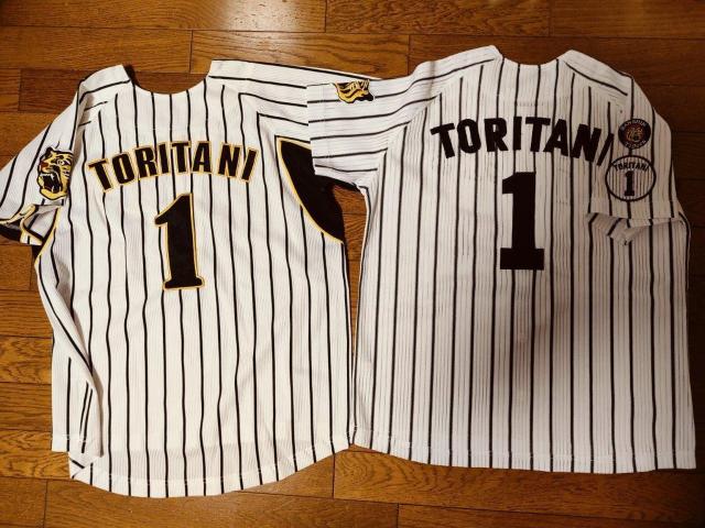 阪神タイガース 鳥谷選手 ユニフォーム S セット < レジャー/スポーツ  阪神タイガース 鳥谷選手 ユニフォーム S セット < レジャー/スポーツの