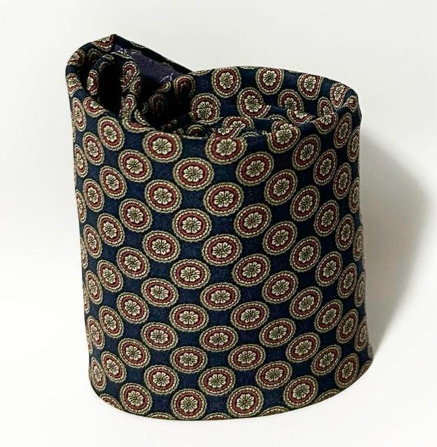 美品 Dior ディオール ネクタイ 小 花 柄 シルク < ブランド  美品 Dior ディオール ネクタイ 小 花 柄 シルク < ブランドの