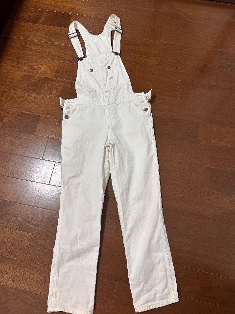 Lee ホワイトオーバーオール 細身デニム カップ内蔵キャミインナー肌魅せ < ブランド Lee ホワイトオーバーオール 細身デニム カップ内蔵キャミインナー肌魅せ < ブランドの