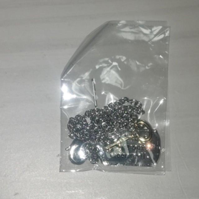 新品未開封 メッセージプレート&鍵デザインのネックレス 送料無料 < 女性アクセサリー/時計  新品未開封 メッセージプレート&鍵デザインのネックレス 送料無料 < 女性アクセサリー/時計の