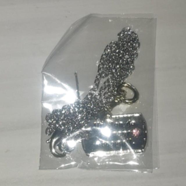 新品未開封 メッセージプレート&鍵デザインのネックレス 送料無料 < 女性アクセサリー/時計  新品未開封 メッセージプレート&鍵デザインのネックレス 送料無料 < 女性アクセサリー/時計の