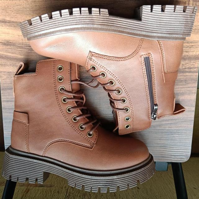 新品 22.5cm レディース ブーツ ブラウン 厚底 シューズ ショートブーツ < 女性ファッション  新品 22.5cm レディース ブーツ ブラウン 厚底 シューズ ショートブーツ < 女性ファッションの