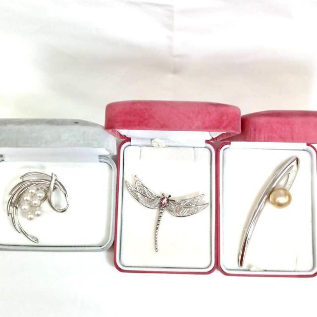 SILVER刻印 ブローチ 3点 パール ゴールデンパール シルバー < 女性アクセサリー/時計 SILVER刻印 ブローチ 3点 パール ゴールデンパール シルバー < 女性アクセサリー/時計の