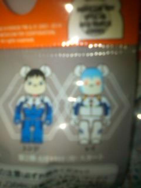 エヴァンゲリオン セブンイレブン限定 ベアブリック 綾波レイ 碇シンジ < ホビー  エヴァンゲリオン セブンイレブン限定 ベアブリック 綾波レイ 碇シンジ < ホビーの