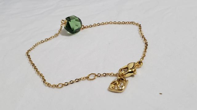 正規未 レア スワロフスキー リフレクションクリスタル スワンチャームチェーンブレスレット 緑石L×ロゴアイコン 付属有○調節可 < ブランド  正規未 レア スワロフスキー リフレクションクリスタル スワンチャームチェーンブレスレット 緑石L×ロゴアイコン 付属有○調節可 < ブランドの