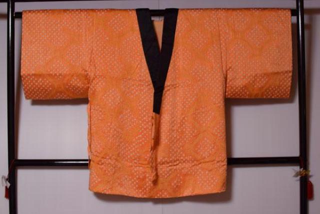 正絹 新品同様 ねんねこ 総絞り 小紋生地使用 美品 < 女性ファッション 正絹 新品同様 ねんねこ 総絞り 小紋生地使用 美品 < 女性ファッションの