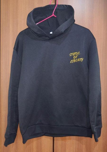 美品★バックプリントパーカー★トレーナー★フリース★可愛い★Mサイズ相当★自由の女神★メンズパーカー★レディースパーカー★送料無料 < 男性ファッション 美品★バックプリントパーカー★トレーナー★フリース★可愛い★Mサイズ相当★自由の女神★メンズパーカー★レディースパーカー★送料無料 < 男性ファッションの