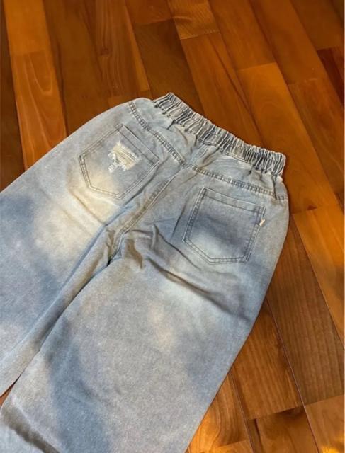 ジュニア ガールズ デニムパンツ ダメージ加工 洗練デザイン 加工デニムパンツ < キッズ/ベビー ジュニア ガールズ デニムパンツ ダメージ加工 洗練デザイン 加工デニムパンツ < キッズ/ベビーの