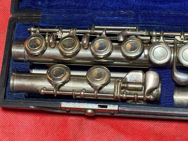 YAMAHA フルート YFL-123 専用ケース付き 良品2403-01-8 < ホビー YAMAHA フルート YFL-123 専用ケース付き 良品2403-01-8 < ホビーの