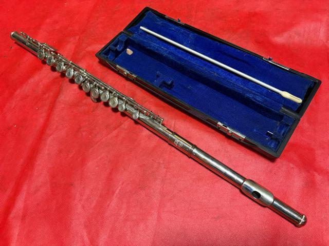 YAMAHA フルート YFL-123 専用ケース付き 良品2403-01-8 < ホビー YAMAHA フルート YFL-123 専用ケース付き 良品2403-01-8 < ホビーの