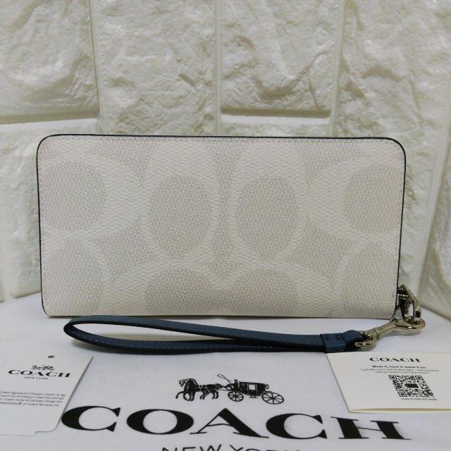 新品未使品 COACH グラフィックロングジップアラウンドウォレット 少々訳有り < ブランド 新品未使品 COACH グラフィックロングジップアラウンドウォレット 少々訳有り < ブランドの